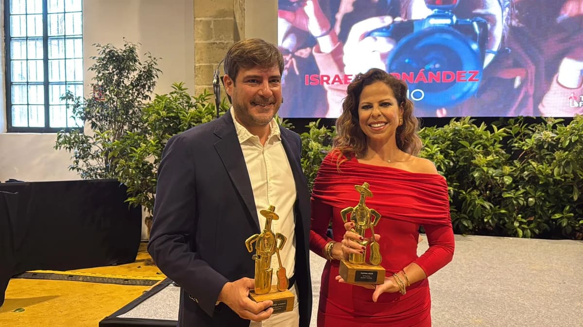 Javier-muñoz-pastora-soler-premio-embajada